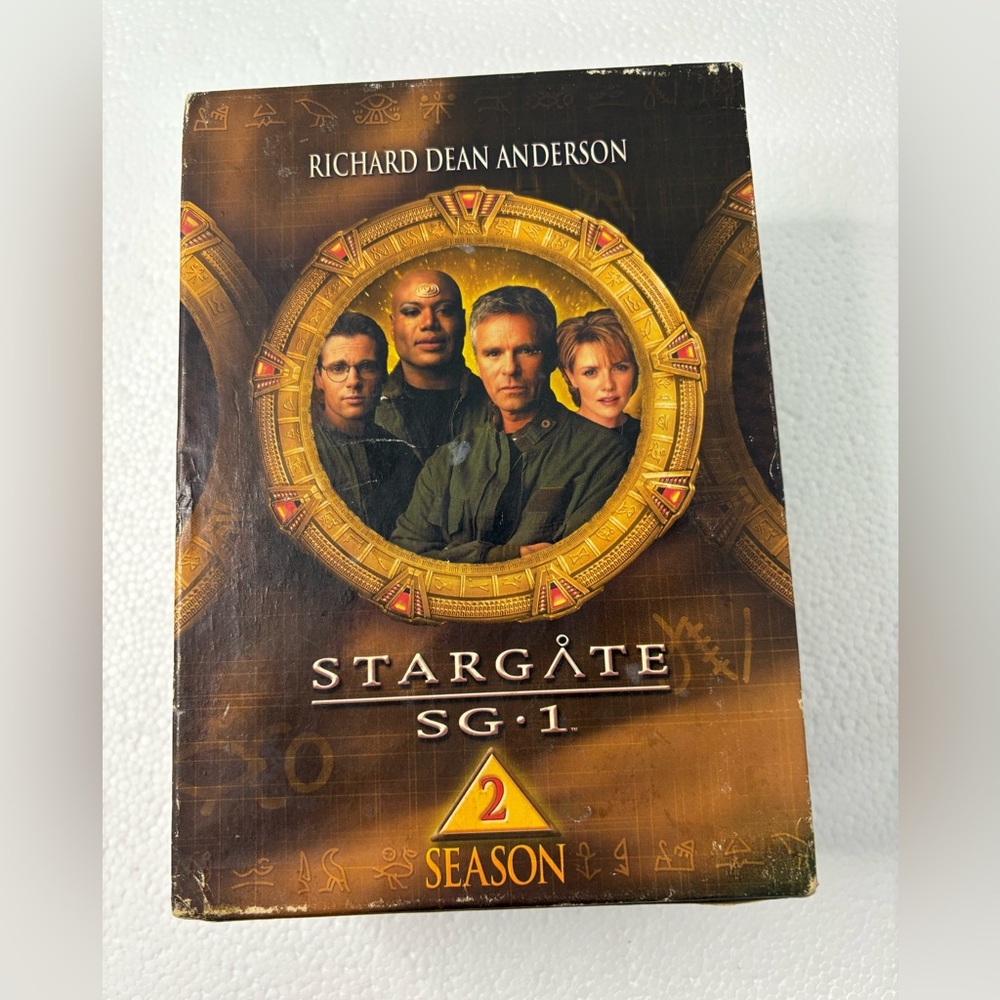 Stargate SG-1 Season 2 DVD Set